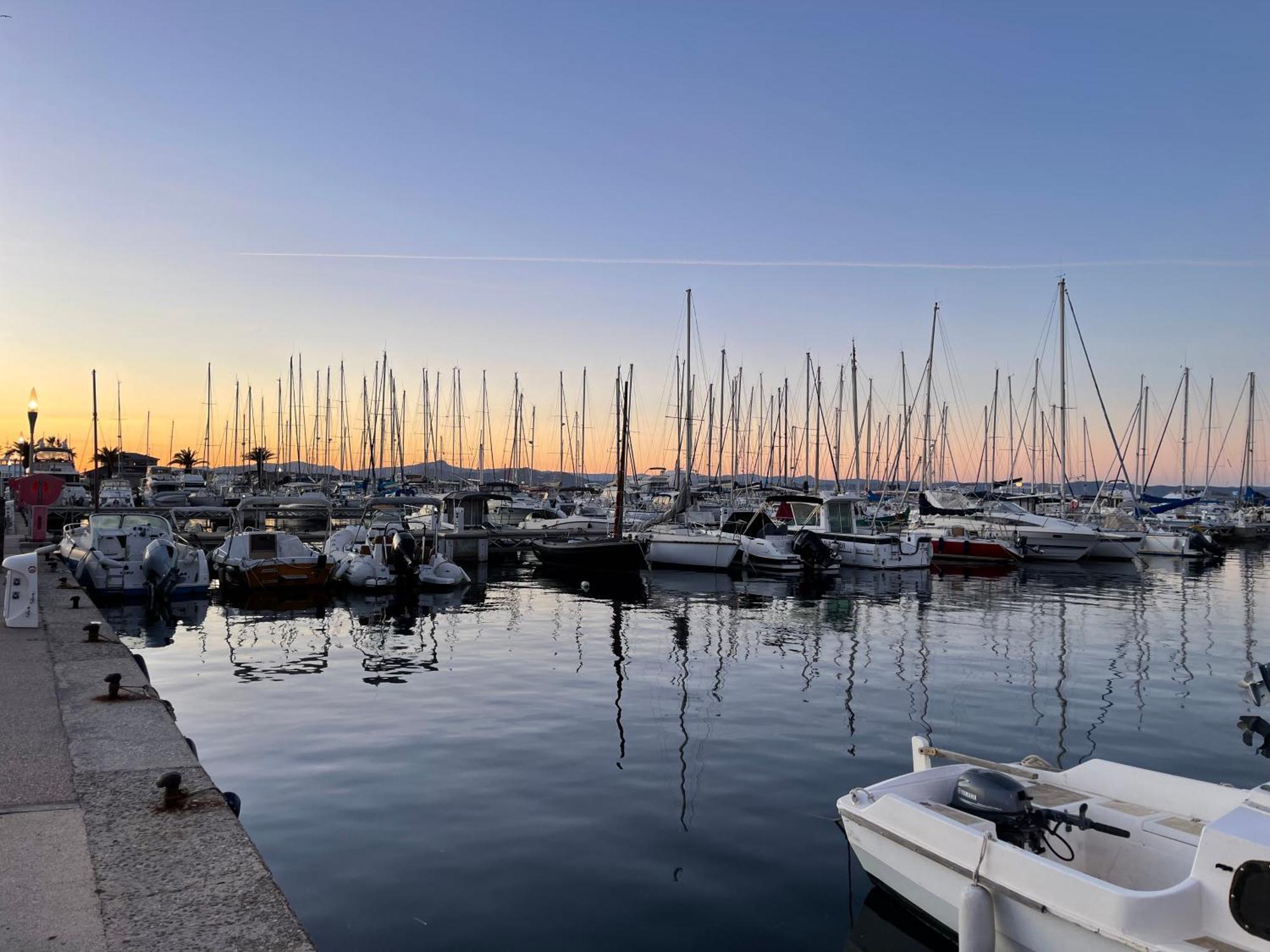 Latitudes 43 Leilighet Porquerolles Eksteriør bilde